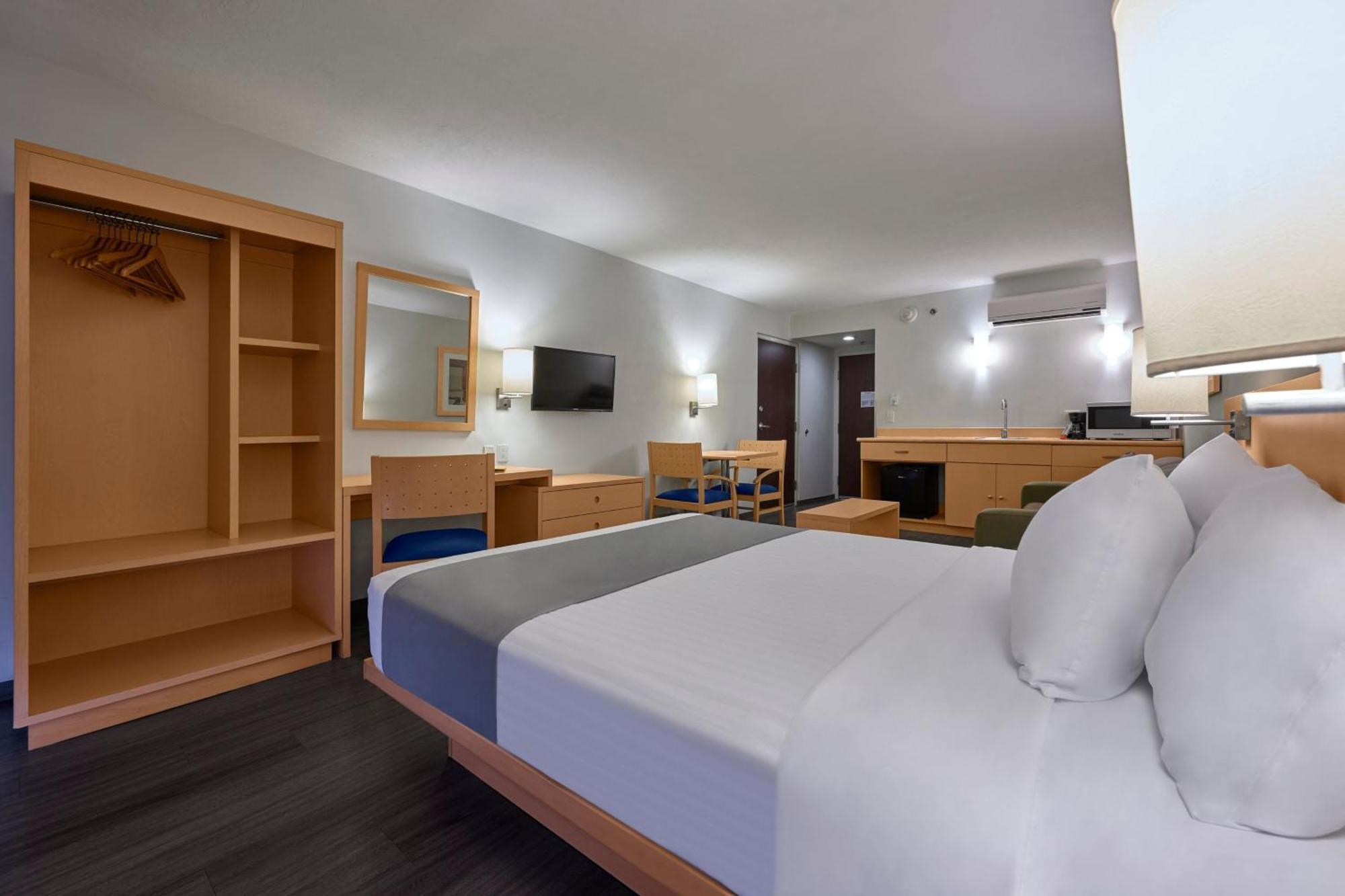 City Express By Marriott Lazaro Cardenas Dış mekan fotoğraf